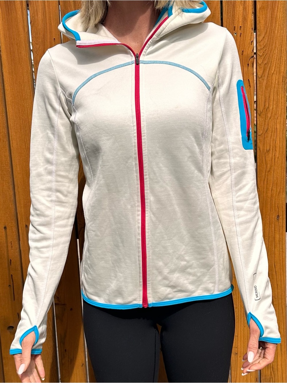 Ortovox backcountry ski jacket
Size small - Picture 2 of 11